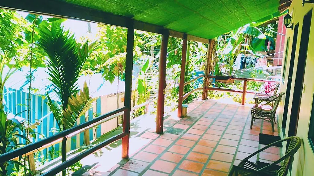 Raksa Bar & Bungalows سيهانوكفيل 0*,